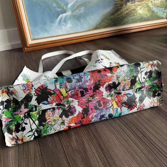 Elliot Lucca Large Floral Shoulder Tote Bag - Picture 6 of 9